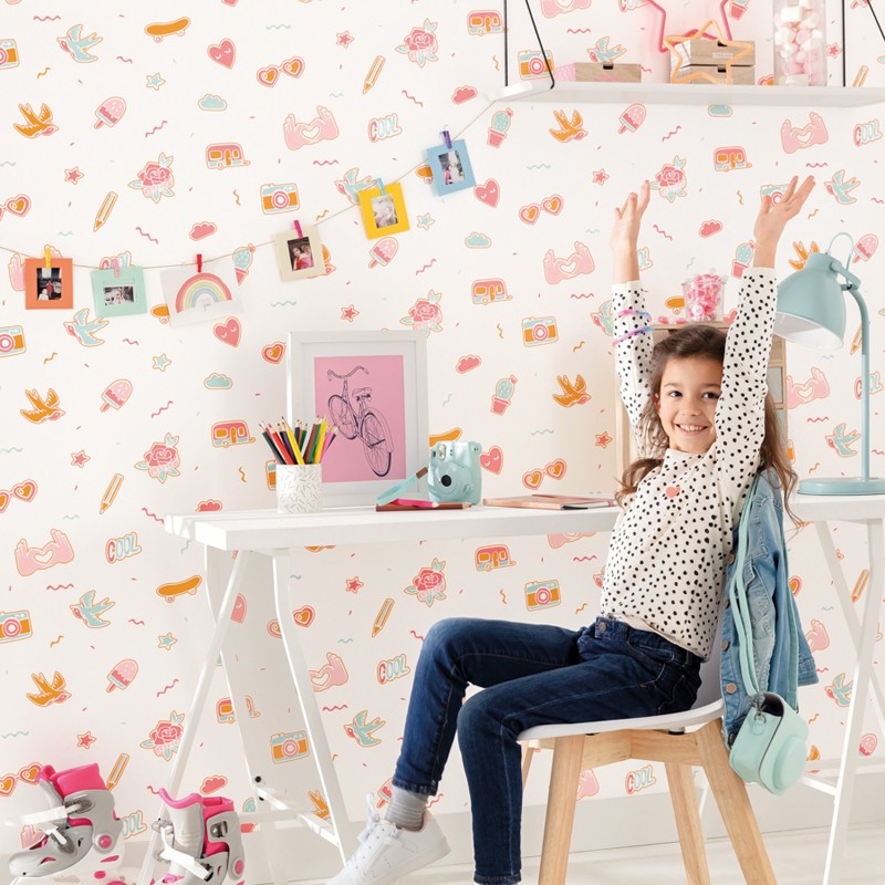 Papel pintado infantil Caselio Girl Power Pin's Me GPR100832121